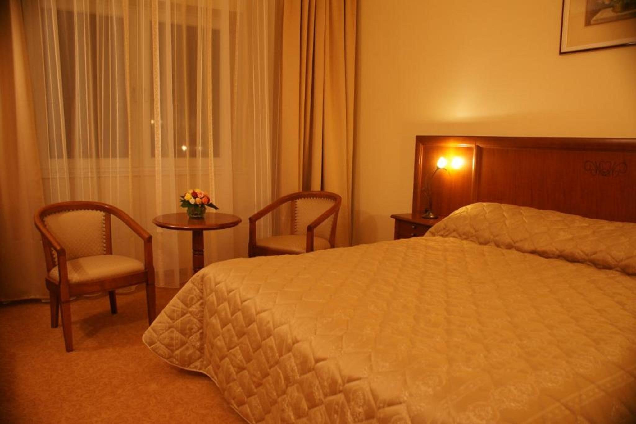 Hotel Maxim Oradea Eksteriør bilde