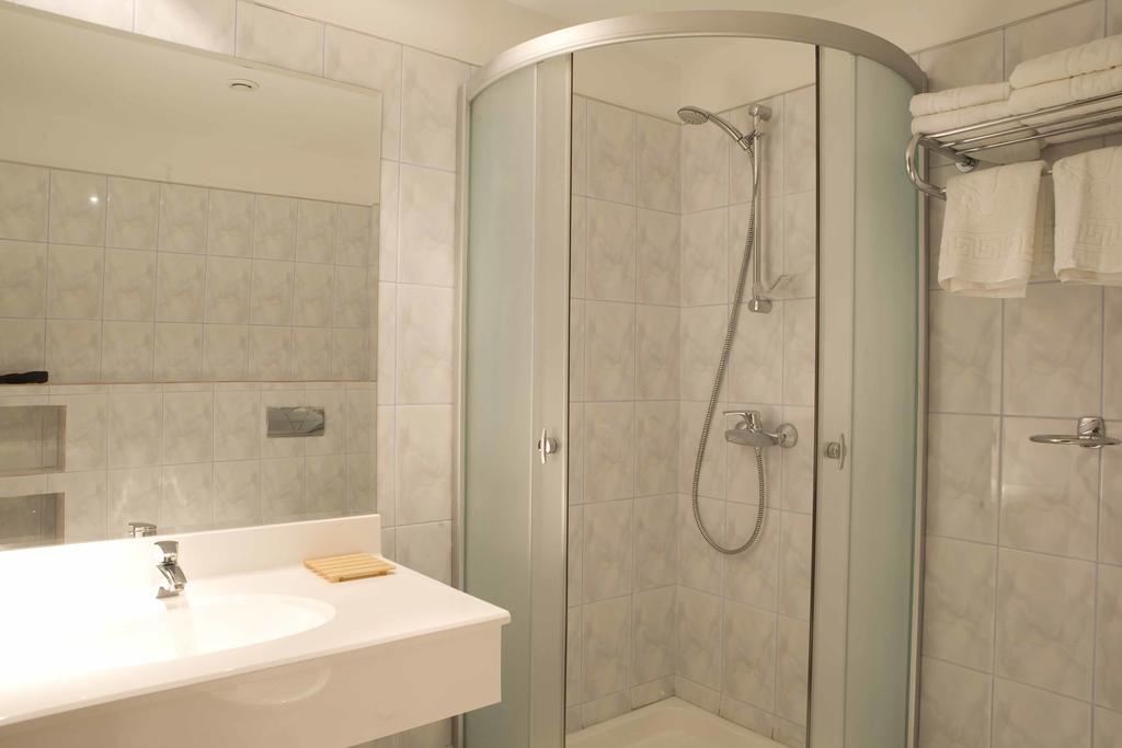 Hotel Maxim Oradea Eksteriør bilde