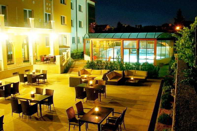 Hotel Maxim Oradea Eksteriør bilde